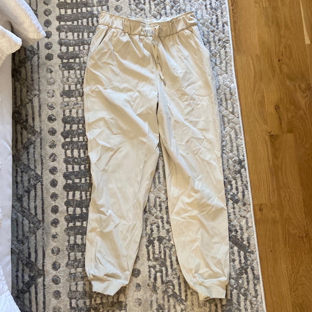 Lululemon joggers